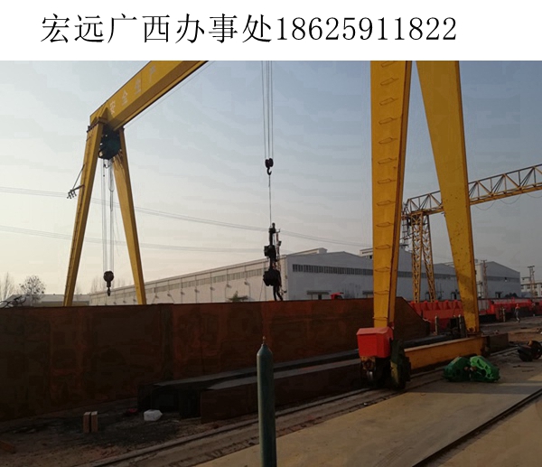 貴港龍門吊出租廠家 起重機的結構性能